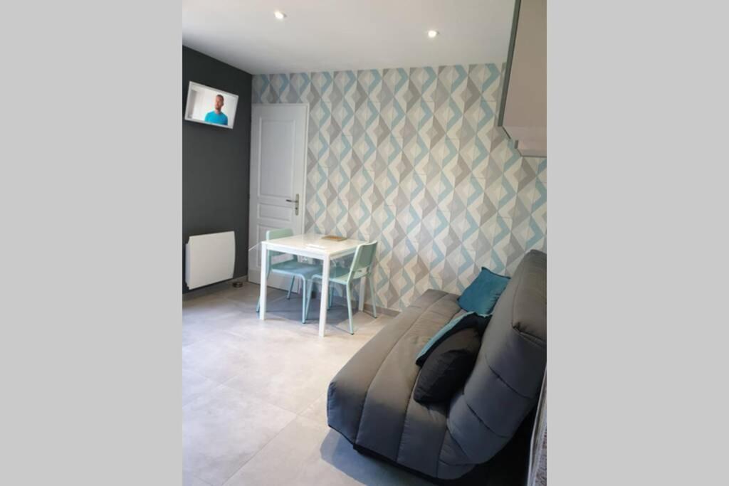 Appartamento Agréable logement pour 4 pers à deux pas de Verdun Haudainville Esterno foto